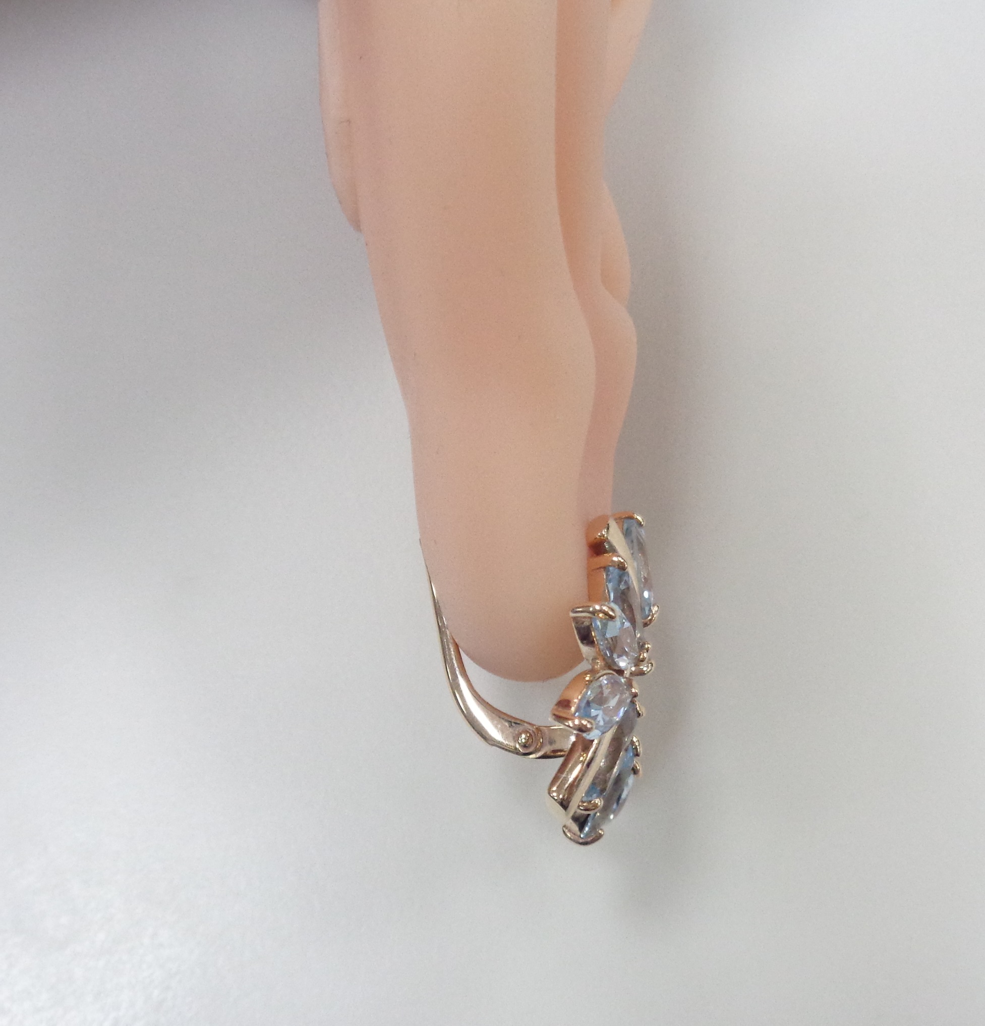 Серебряные серьги с топазами